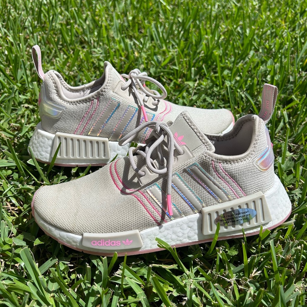 Adidas NMD_R1 Women’s Shoes Size 7